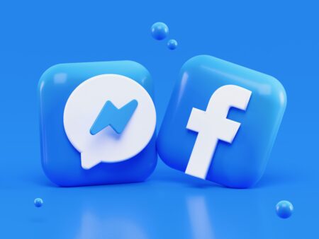 Facebook & blog 3D icons concept. Write me: alexanderbemore@gmail.com, if you need 3D visuals for your products.