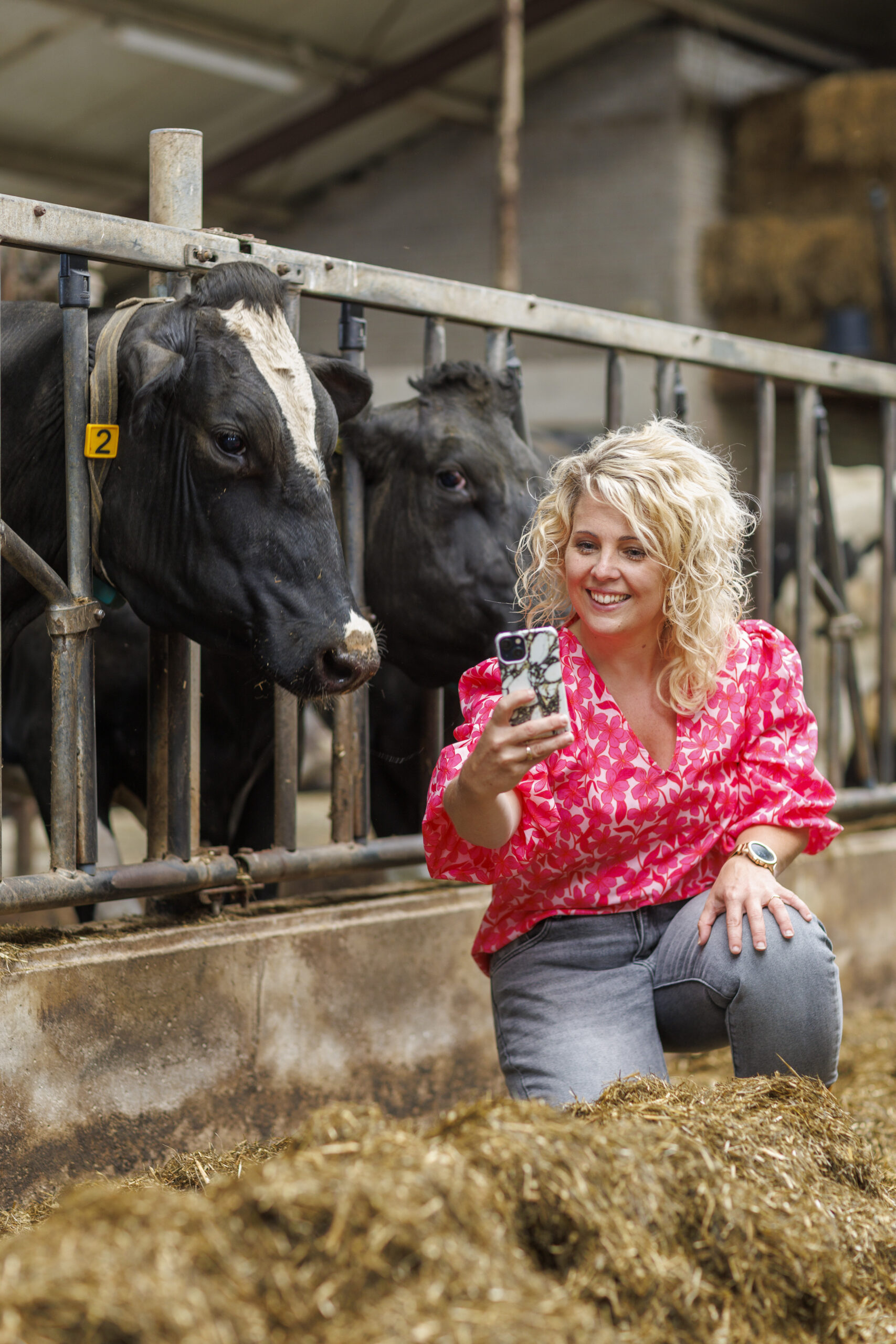 Moniek selfie met koe