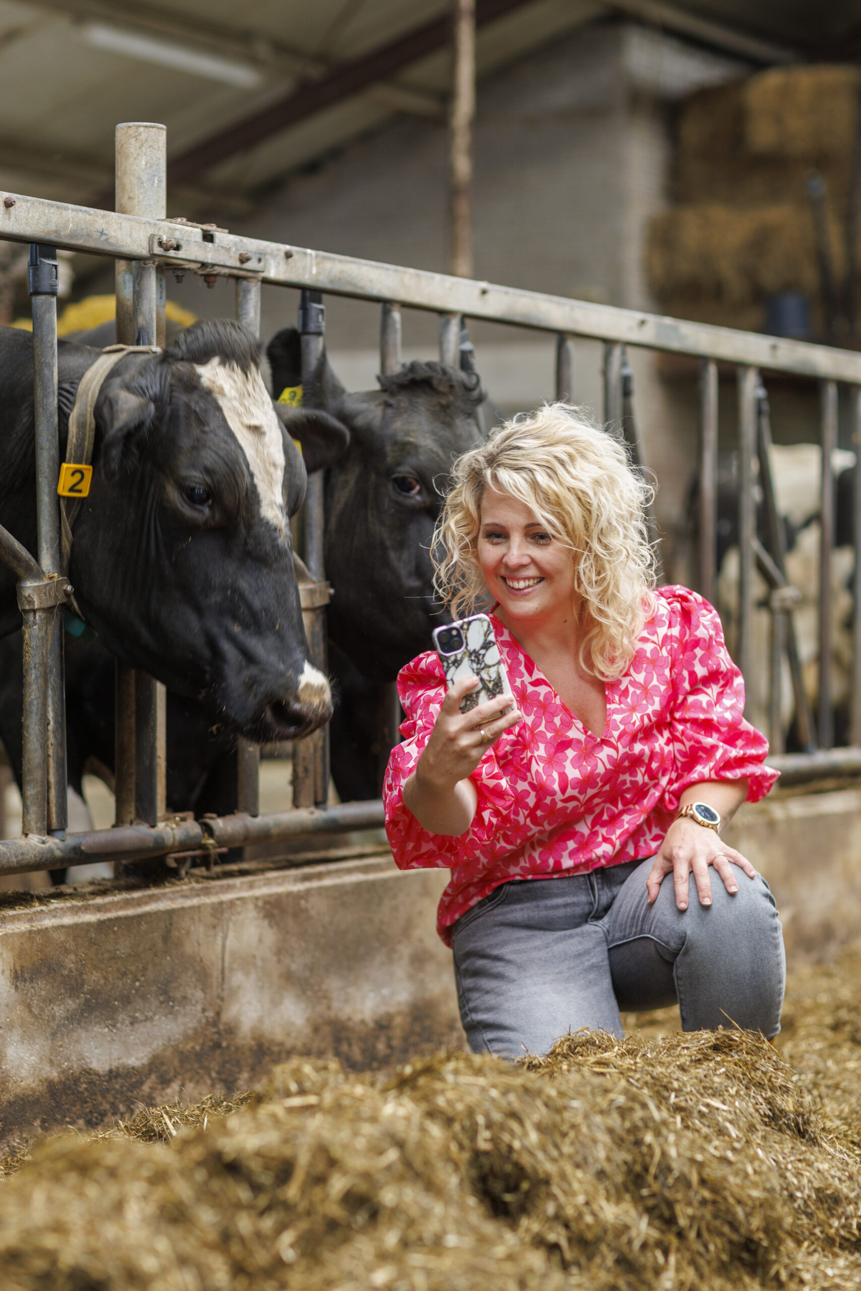 Moniek selfie met koe